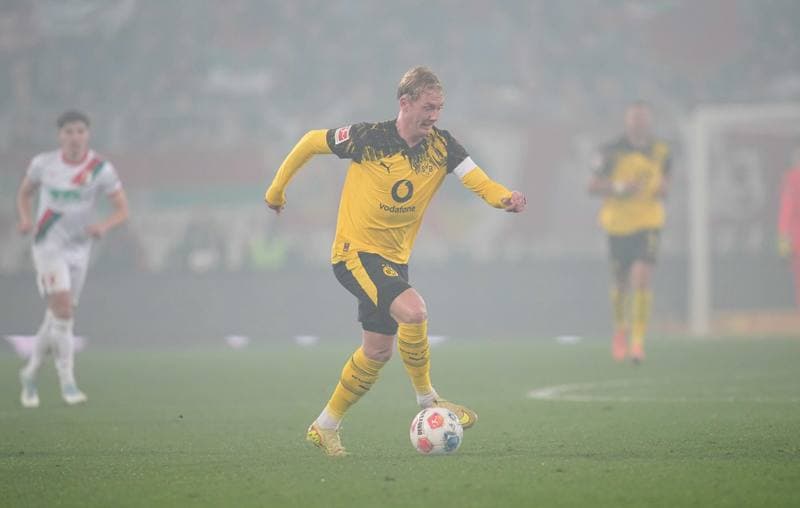 Football. 1. Bundesliga. FC Augsburg - Borussia Dortmund. 31.10.2025