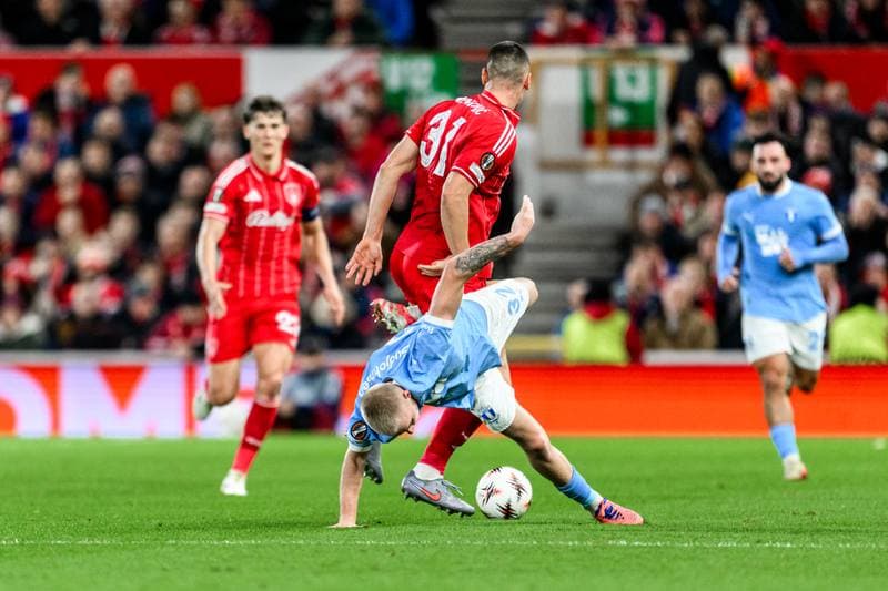 Football. UEFA Europa League. Nottingham Forest - MalmA FF. 27.11.2025