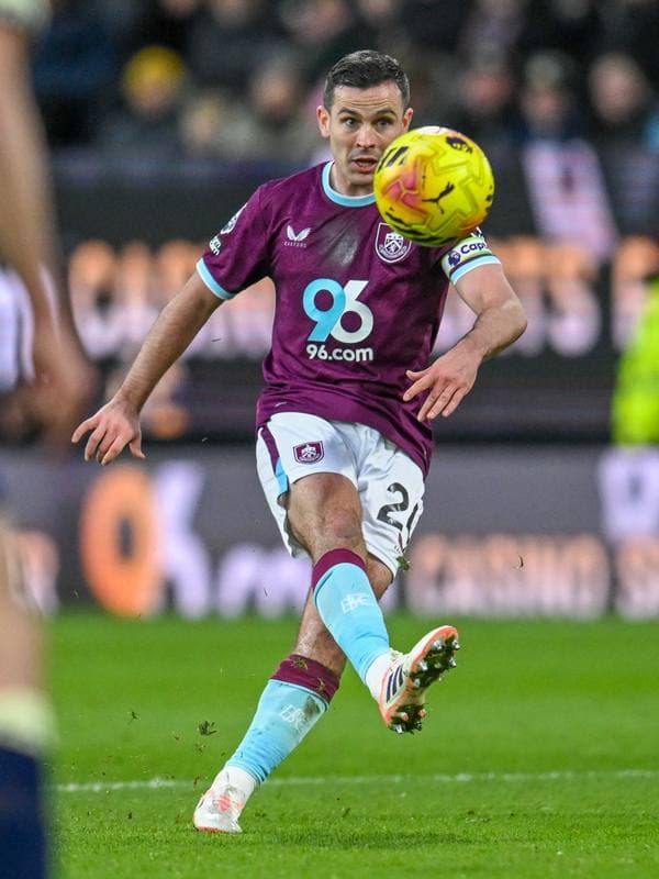 Football. Premier League. Burnley - Everton. 27.12.2025
