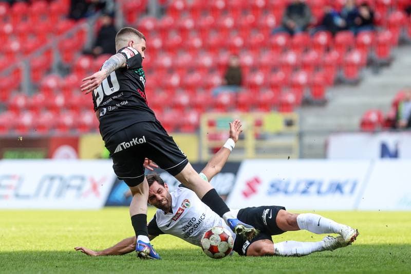 Football. Betclic I liga. GKS Tychy - Puszcza Niepolomice. 01.03.2026