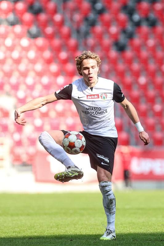 Football. Betclic I liga. GKS Tychy - Puszcza Niepolomice. 01.03.2026