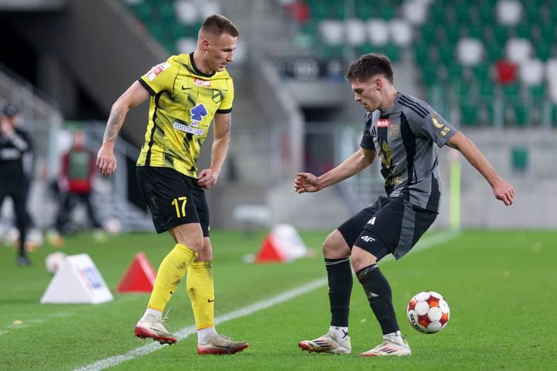 Football. Betclic I liga. Wieczysta Krakow - Pogon Grodzisk Mazowiecki. 27.10.2025