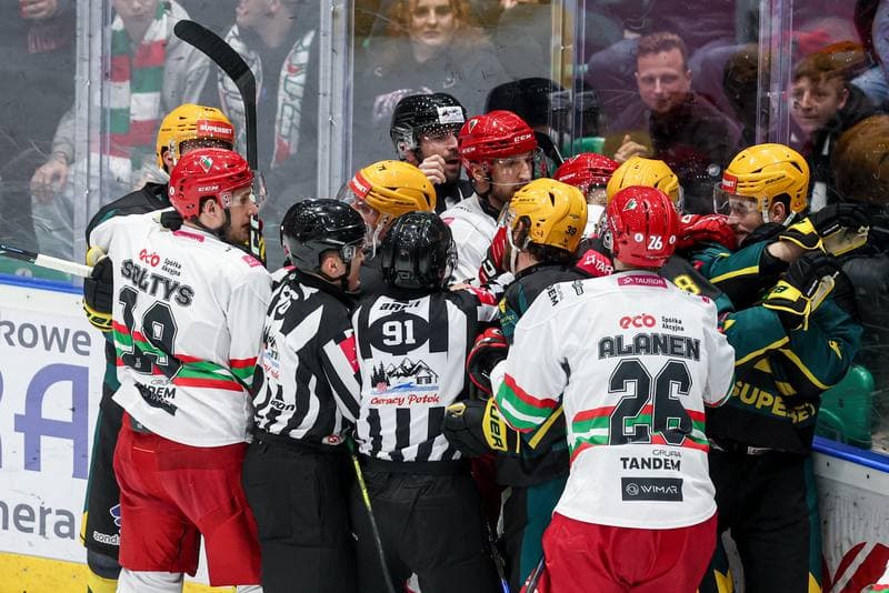 Ice Hockey. Tauron Hokej Liga. ECB Zaglebie Sosnowiec - GKS Katowice. 31.10.2025