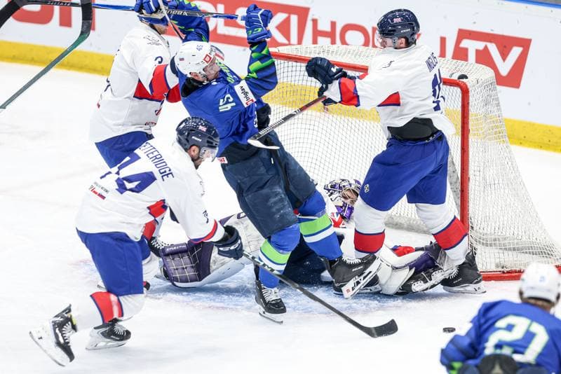 Ice Hockey. IIHF European Cup of Nations. Slovenia - Great Britain. 06.11.2025