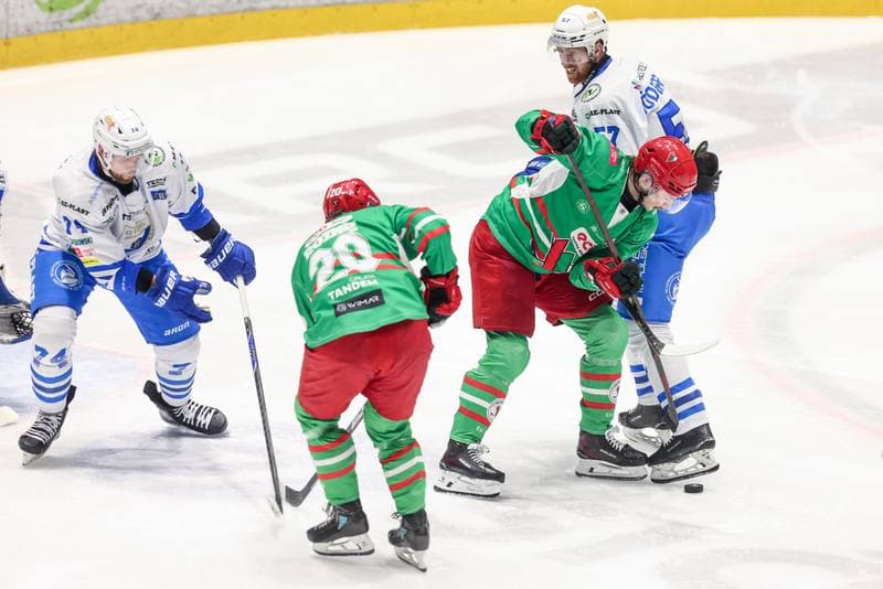 Ice Hockey. Tauron Hokej Liga. KS Unia Oswiecim - ECB Zaglebie Sosnowiec. 14.11.2025