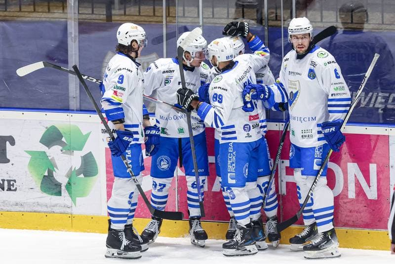 Ice Hockey. Tauron Hokej Liga. KS Unia Oswiecim - ECB Zaglebie Sosnowiec. 14.11.2025