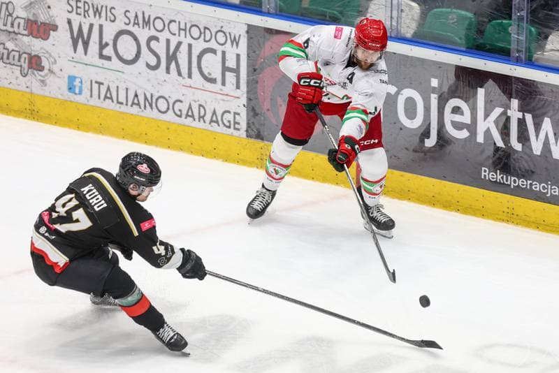 Ice Hockey. Tauron Hokej Liga. ECB Zaglebie Sosnowiec - GKS Tychy. 02.12.2025