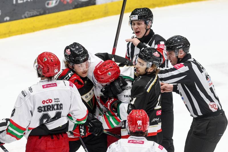 Ice Hockey. Tauron Hokej Liga. ECB Zaglebie Sosnowiec - GKS Tychy. 02.12.2025