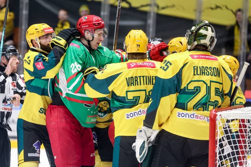 Ice Hockey. Tauron Hokej Liga. GKS Katowice - ECB Zaglebie Sosnowiec. 05.12.2025