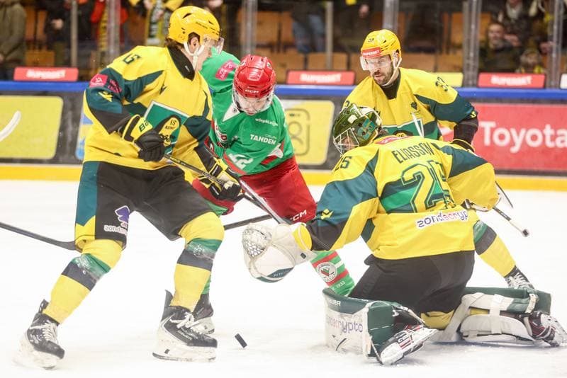 Ice Hockey. Tauron Hokej Liga. GKS Katowice - ECB Zaglebie Sosnowiec. 05.12.2025