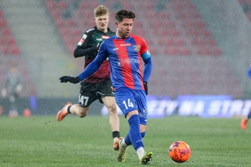 Football. Betclic I liga. GKS Tychy - Odra Opole. 16.02.2026