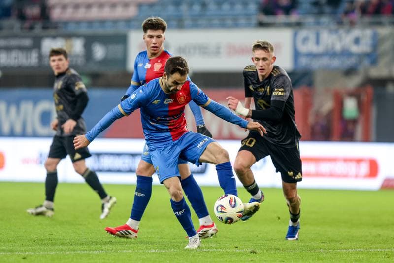 Football. PKO BP Ekstraklasa. Piast Gliwice - Wisla Plock. 09.02.2026