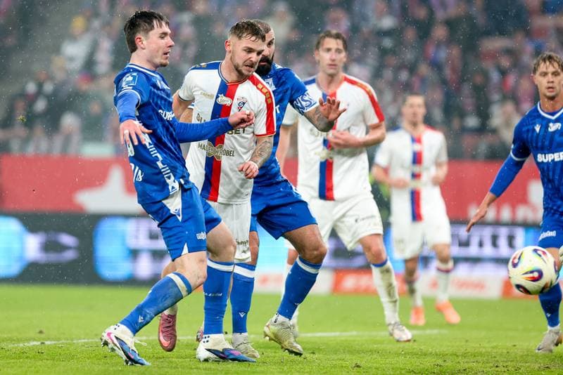 Football. PKO BP Ekstraklasa. Gornik Zabrze - Lech Poznan. 07.02.2026