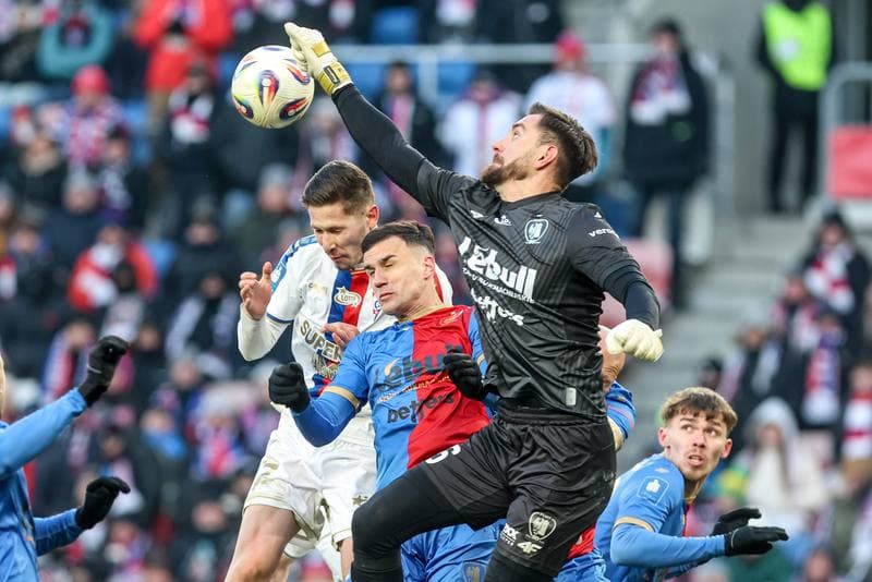 Football. PKO BP Ekstraklasa. Gornik Zabrze - Piast Gliwice. 31.01.2026