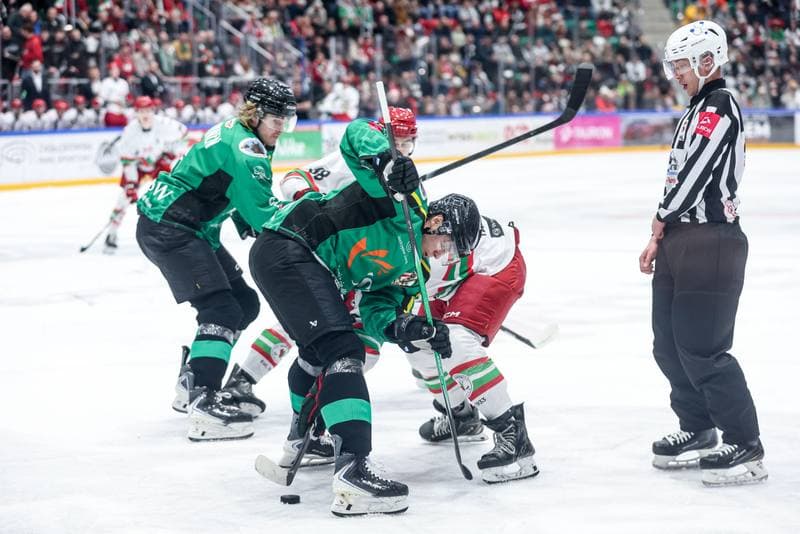 Ice Hockey. Tauron Hokej Liga. ECB Zaglebie Sosnowiec - JKH GKS Jastrzebie. 18.01.2026