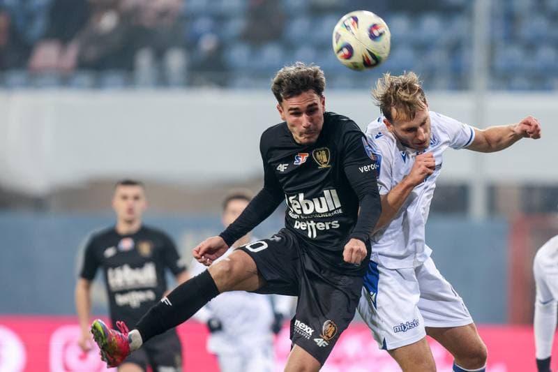 Football. STS Puchar Polski. Piast Gliwice - Lech Poznan. 03.12.2025