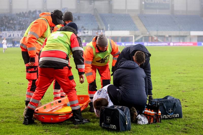 Football. STS Puchar Polski. Piast Gliwice - Lech Poznan. 03.12.2025