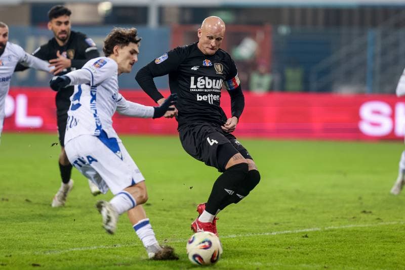Football. STS Puchar Polski. Piast Gliwice - Lech Poznan. 03.12.2025