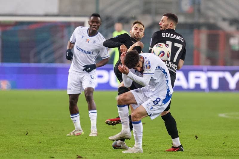 Football. STS Puchar Polski. Piast Gliwice - Lech Poznan. 03.12.2025
