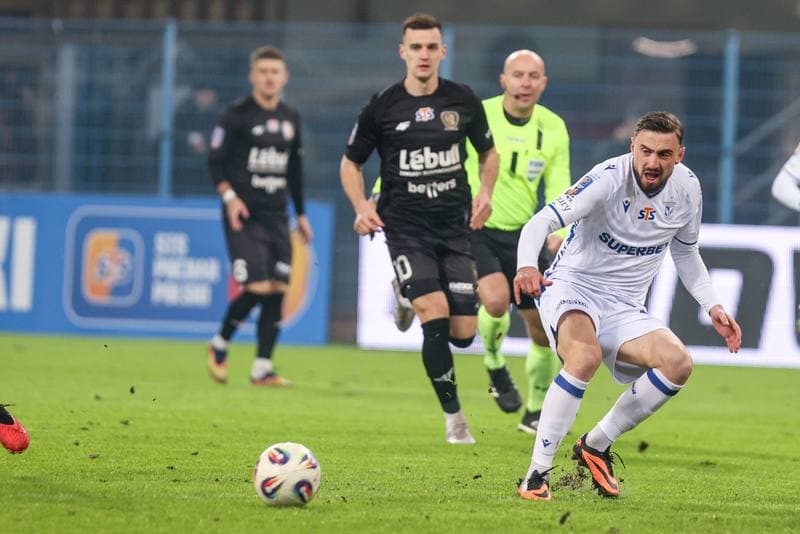 Football. STS Puchar Polski. Piast Gliwice - Lech Poznan. 03.12.2025