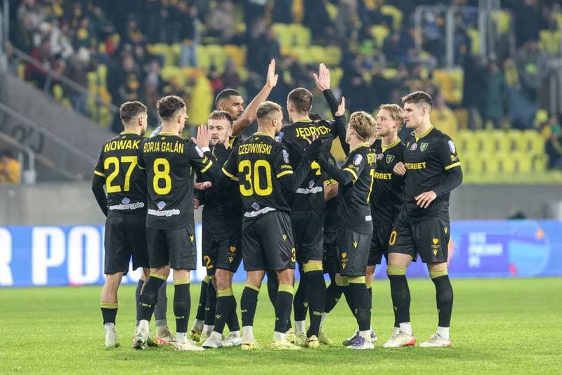 Football. STS Puchar Polski. GKS Katowice - Jagiellonia Bialystok. 04.12.2025