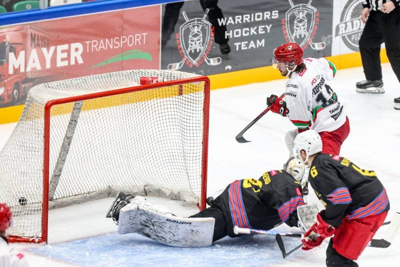 Ice Hockey. Tauron Hokej Liga. ECB Zaglebie Sosnowiec - BS Polonia Bytom. 09.01.2026