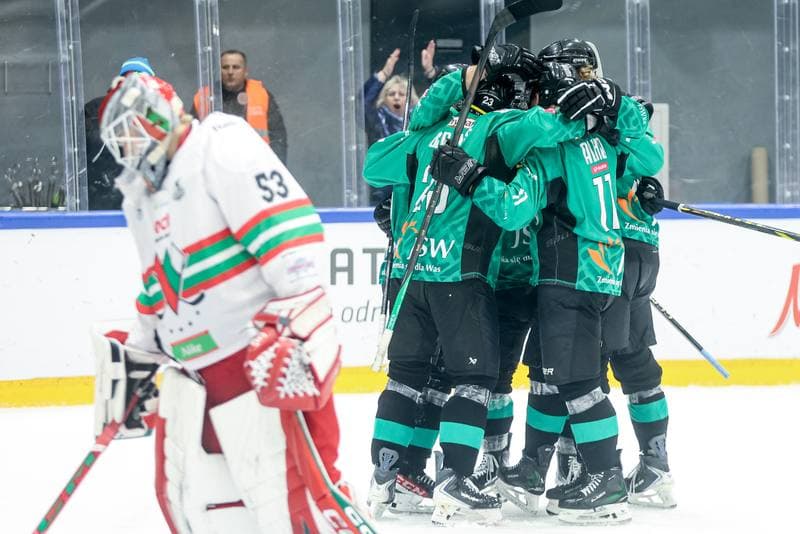 Ice Hockey. Tauron Puchar Polski. ECB Zaglebie Sosnowiec - JKH GKS Jastrzebie. 30.12.2025