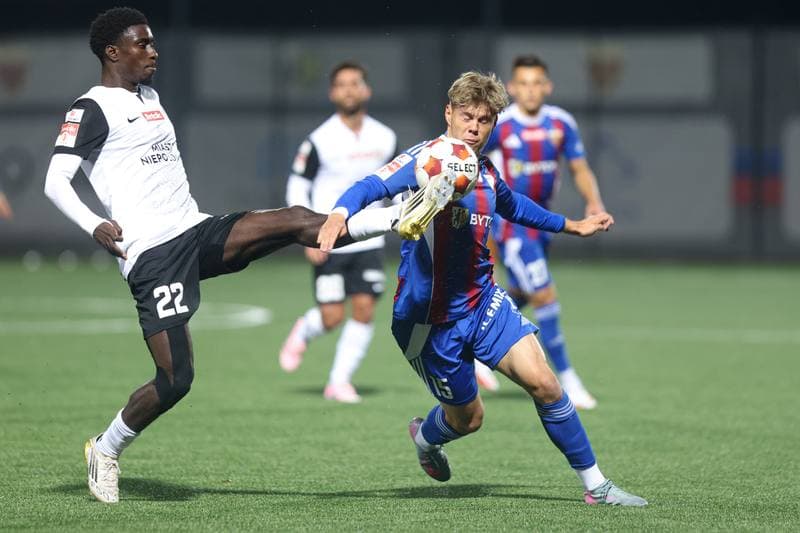Football. Betclic I liga. Polonia Bytom - Puszcza Niepolomice. 04.10.2025