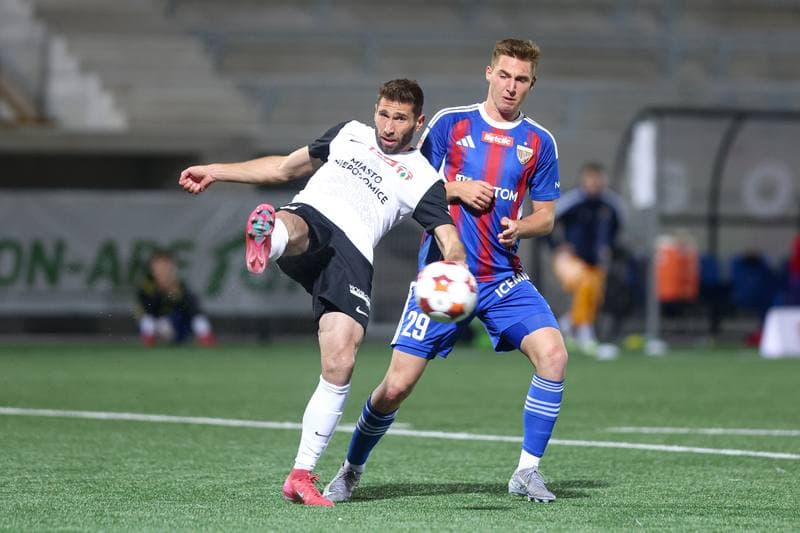 Football. Betclic I liga. Polonia Bytom - Puszcza Niepolomice. 04.10.2025