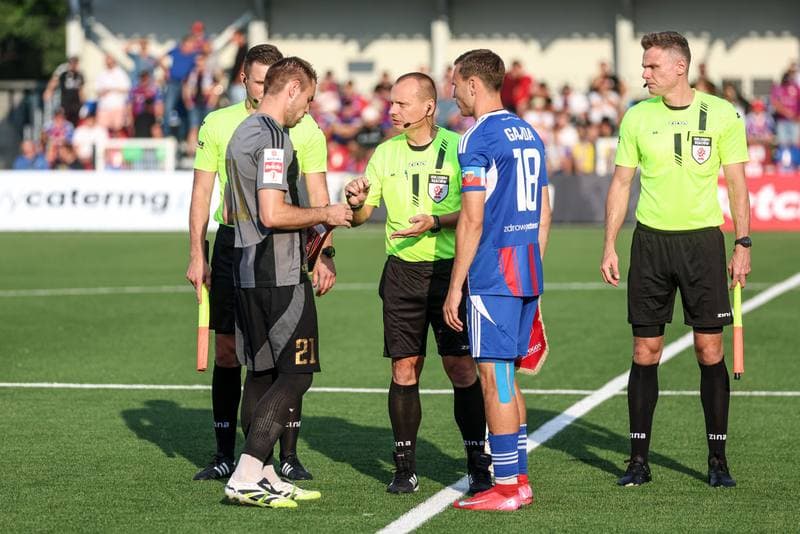 Football. Betclic I liga. Polonia Bytom - Pogon Grodzisk Mazowiecki. 20.08.2025