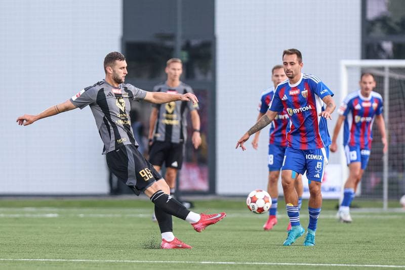 Football. Betclic I liga. Polonia Bytom - Pogon Grodzisk Mazowiecki. 20.08.2025