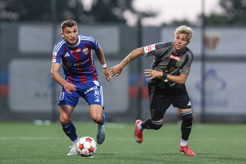 Football. Betclic I liga. Polonia Bytom - Pogon Grodzisk Mazowiecki. 20.08.2025