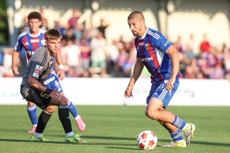 Football. Betclic I liga. Polonia Bytom - Pogon Grodzisk Mazowiecki. 20.08.2025