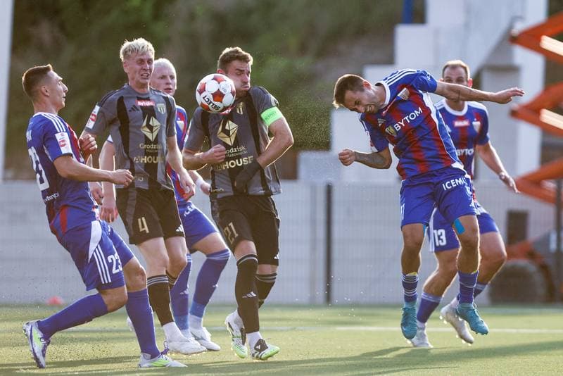 Football. Betclic I liga. Polonia Bytom - Pogon Grodzisk Mazowiecki. 20.08.2025