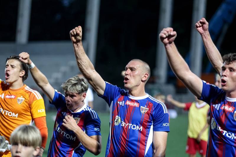 Football. Betclic I liga. Polonia Bytom - Pogon Grodzisk Mazowiecki. 20.08.2025