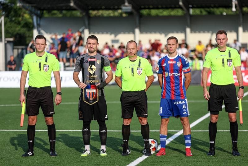 Football. Betclic I liga. Polonia Bytom - Pogon Grodzisk Mazowiecki. 20.08.2025