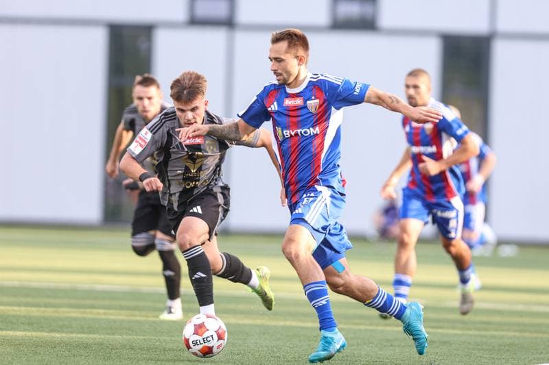 Football. Betclic I liga. Polonia Bytom - Pogon Grodzisk Mazowiecki. 20.08.2025