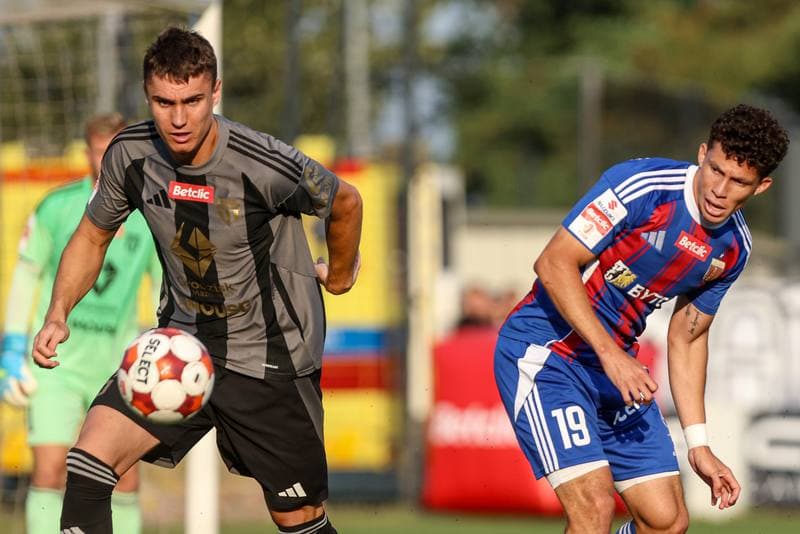 Football. Betclic I liga. Polonia Bytom - Pogon Grodzisk Mazowiecki. 20.08.2025