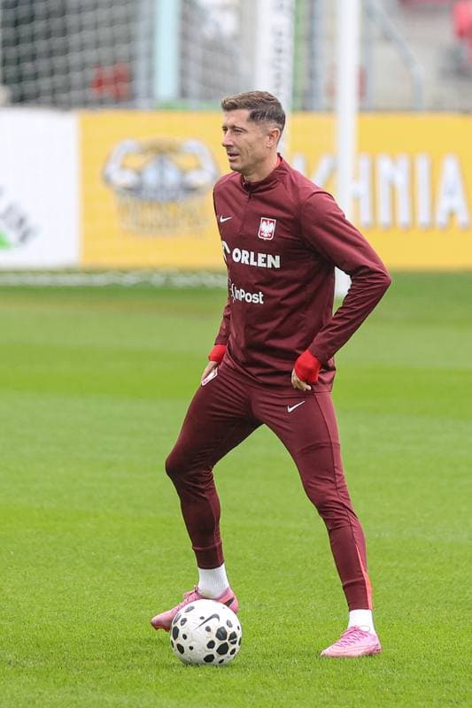 Football. Poland national team. Training. 10.10.2025