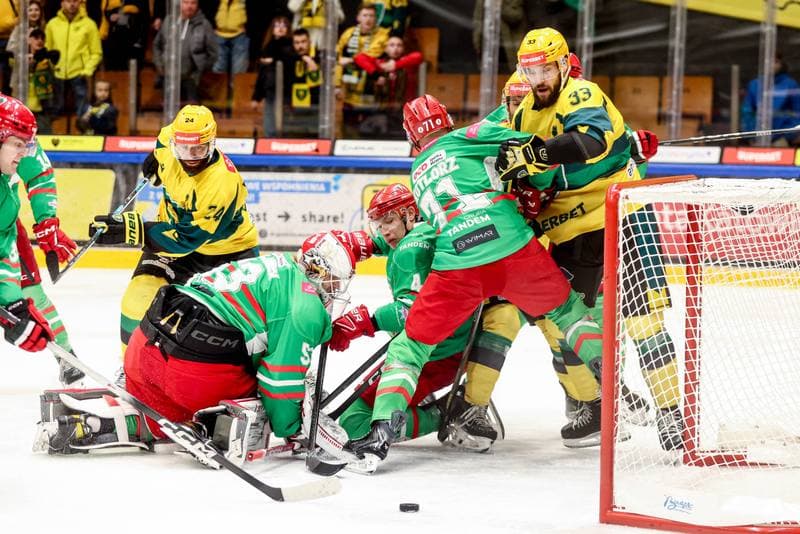 Ice Hockey. Tauron Hokej Liga. GKS Katowice - ECB Zaglebie Sosnowiec. 03.10.2025