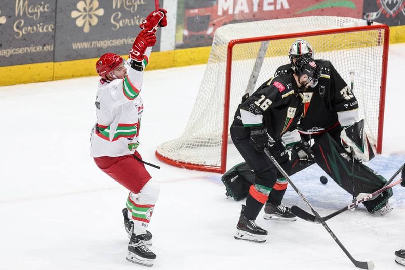 Ice Hockey. Tauron Hokej Liga. ECB Zaglebie Sosnowiec - GKS Tychy. 28.09.2025