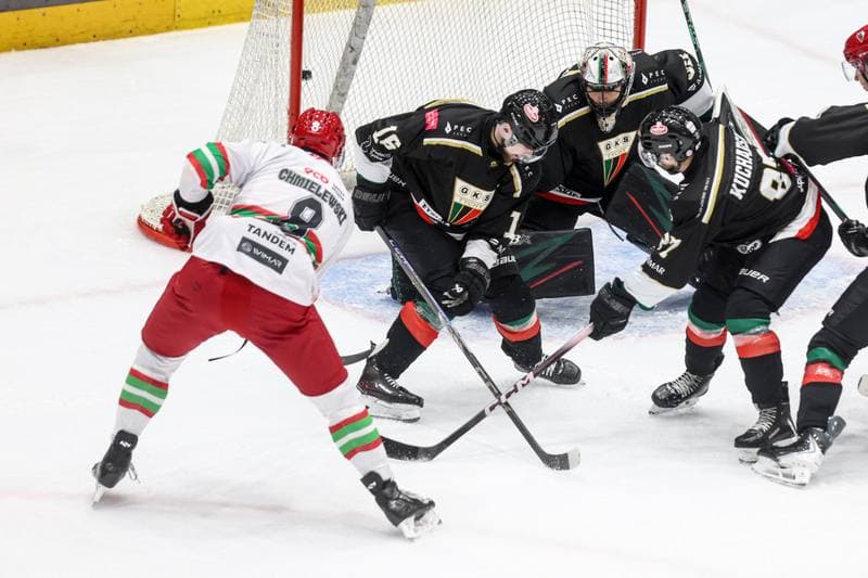 Ice Hockey. Tauron Hokej Liga. ECB Zaglebie Sosnowiec - GKS Tychy. 28.09.2025