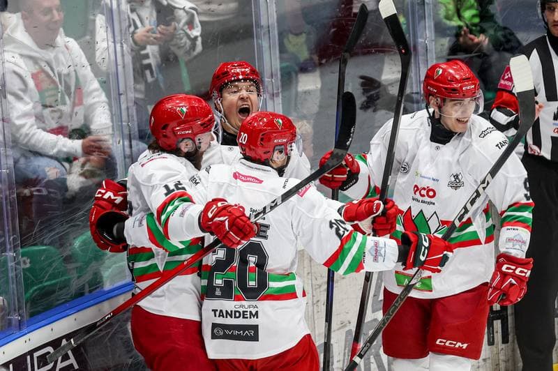 Ice Hockey. Tauron Hokej Liga. ECB Zaglebie Sosnowiec - GKS Tychy. 28.09.2025