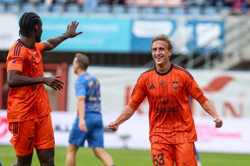 Football. PKO BP Ekstraklasa. Piast Gliwice - Bruk-Bet Termalica Nieciecza. 27.09.2025