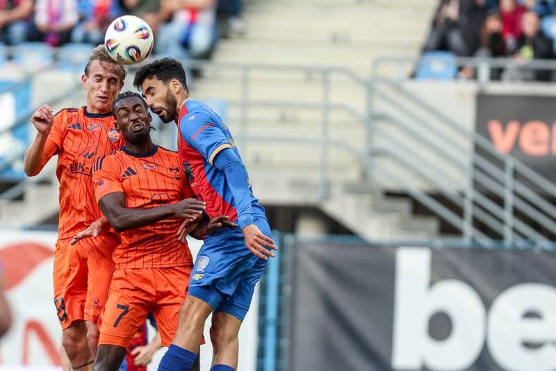 Football. PKO BP Ekstraklasa. Piast Gliwice - Bruk-Bet Termalica Nieciecza. 27.09.2025