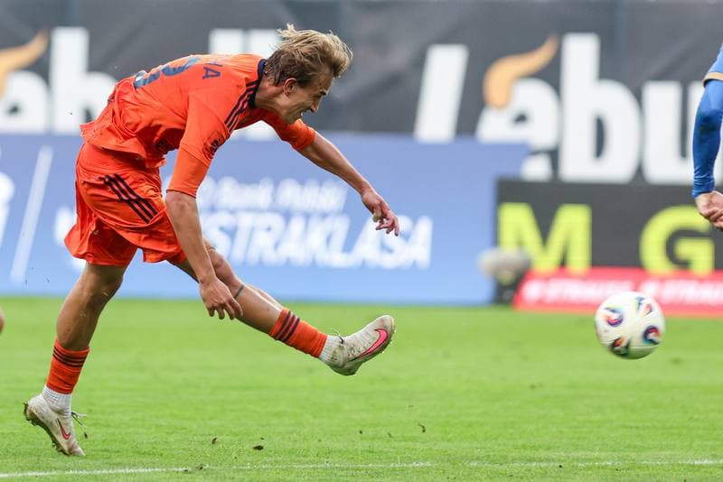 Football. PKO BP Ekstraklasa. Piast Gliwice - Bruk-Bet Termalica Nieciecza. 27.09.2025