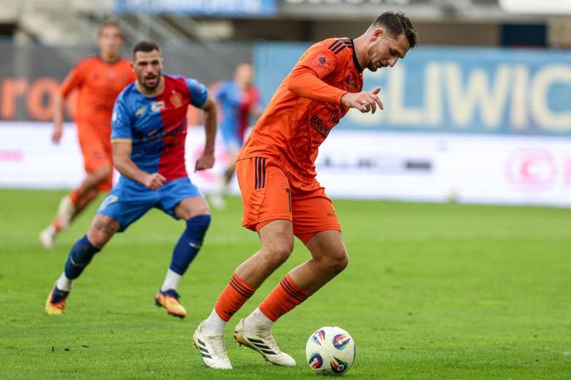 Football. PKO BP Ekstraklasa. Piast Gliwice - Bruk-Bet Termalica Nieciecza. 27.09.2025