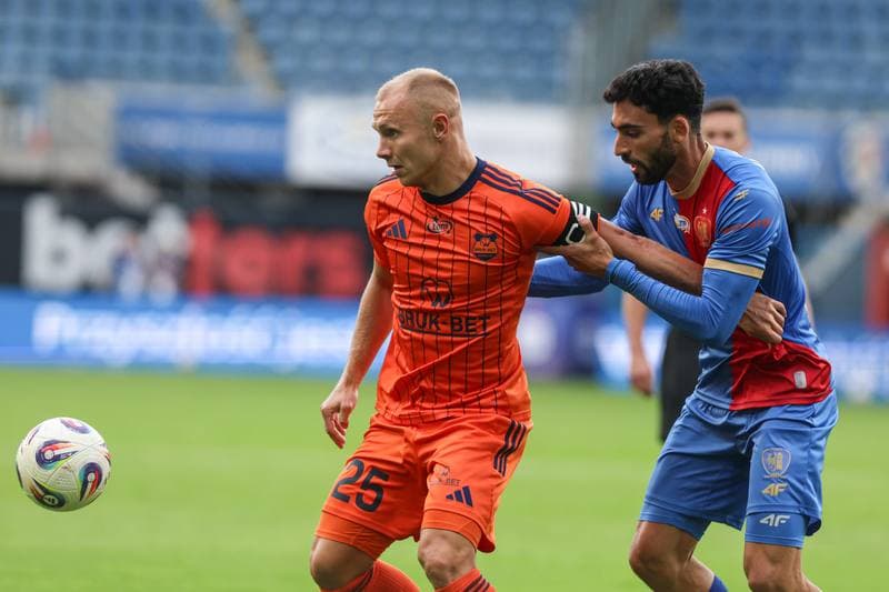 Football. PKO BP Ekstraklasa. Piast Gliwice - Bruk-Bet Termalica Nieciecza. 27.09.2025