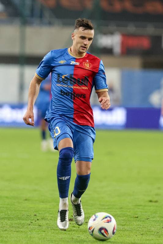 Football. PKO BP Ekstraklasa. Piast Gliwice - Bruk-Bet Termalica Nieciecza. 27.09.2025