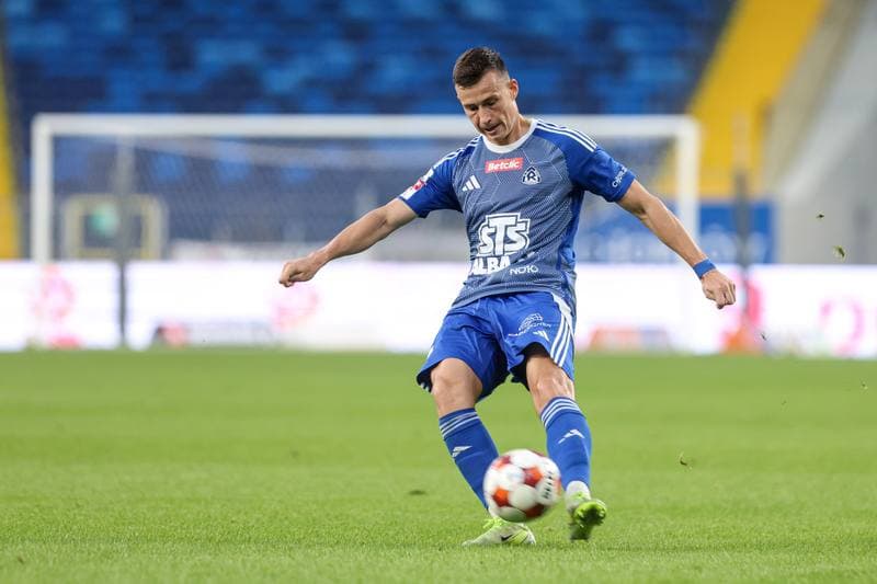 Football. Betclic I liga. Ruch Chorzow - Chrobry Glogow. 22.09.2025